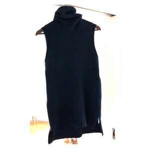 Navy cashmere Elie Tahari sleeveless turtleneck